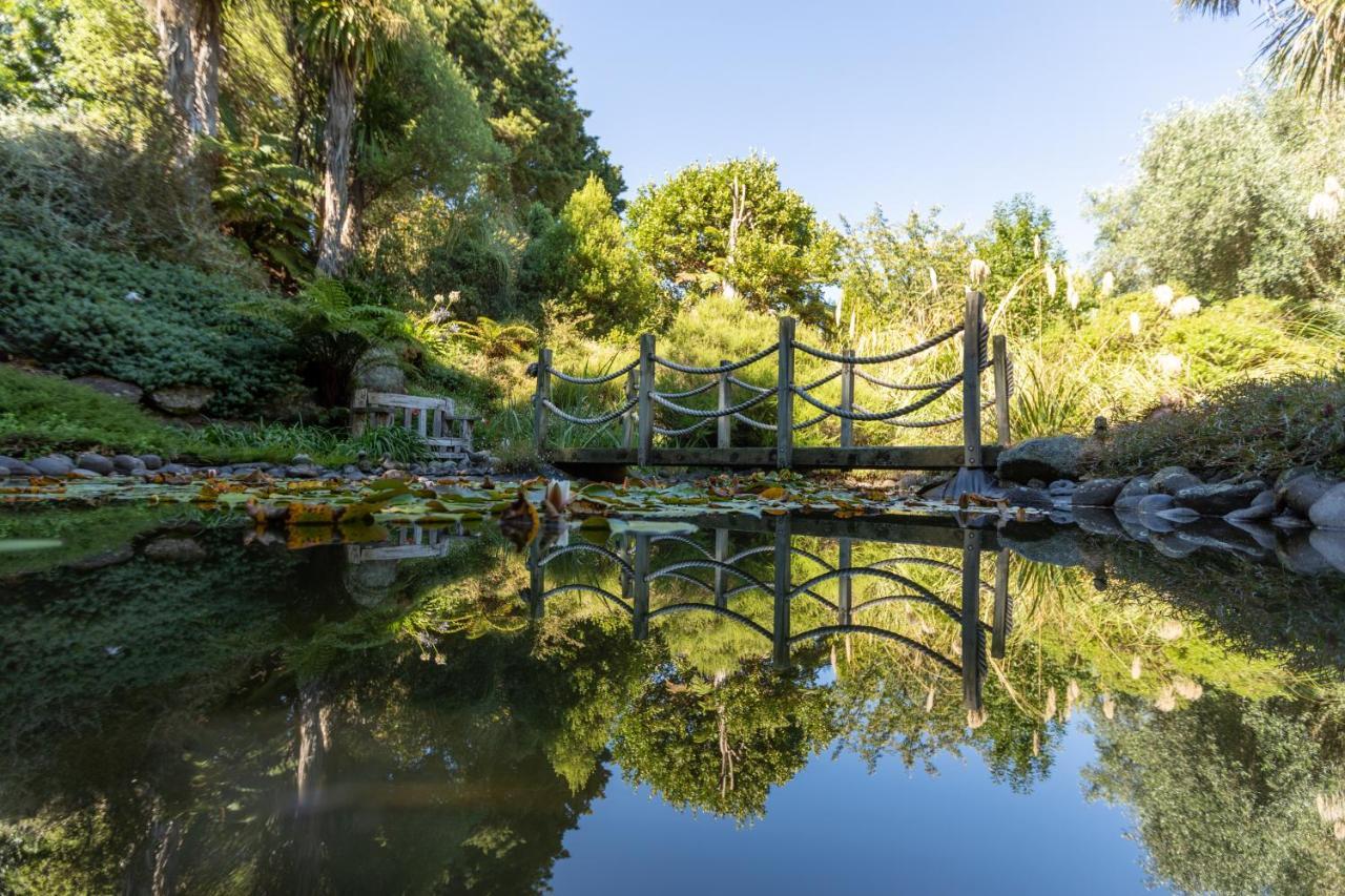 Bradleys Garden 5*